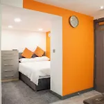 Modern Centre Fully Equipped Washer Dryer Netflix Wifi 24 7 Check-in *