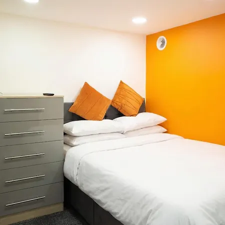 Studio Near Broadway Ideal For Couple Stays *