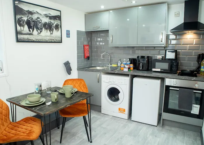 Centre With Self Check-in Washer Dryer Netflix & Wifi アパート *